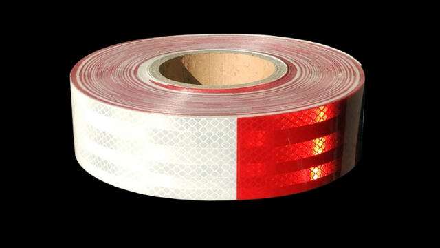 購買反光警示膠帶需要注意的三個(gè)方面
